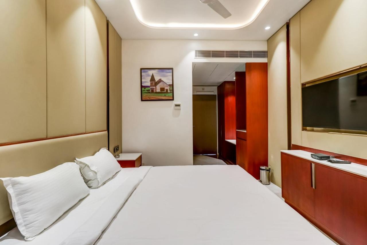Oyo Townhouse 785 Sree Vinayaka Grand Hotel Anantapur Exterior foto